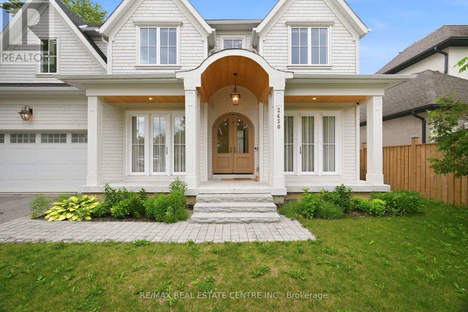 2450 Rebecca Street, Oakville, Ontario  L6L 2B2 - Photo 1 - W13464322