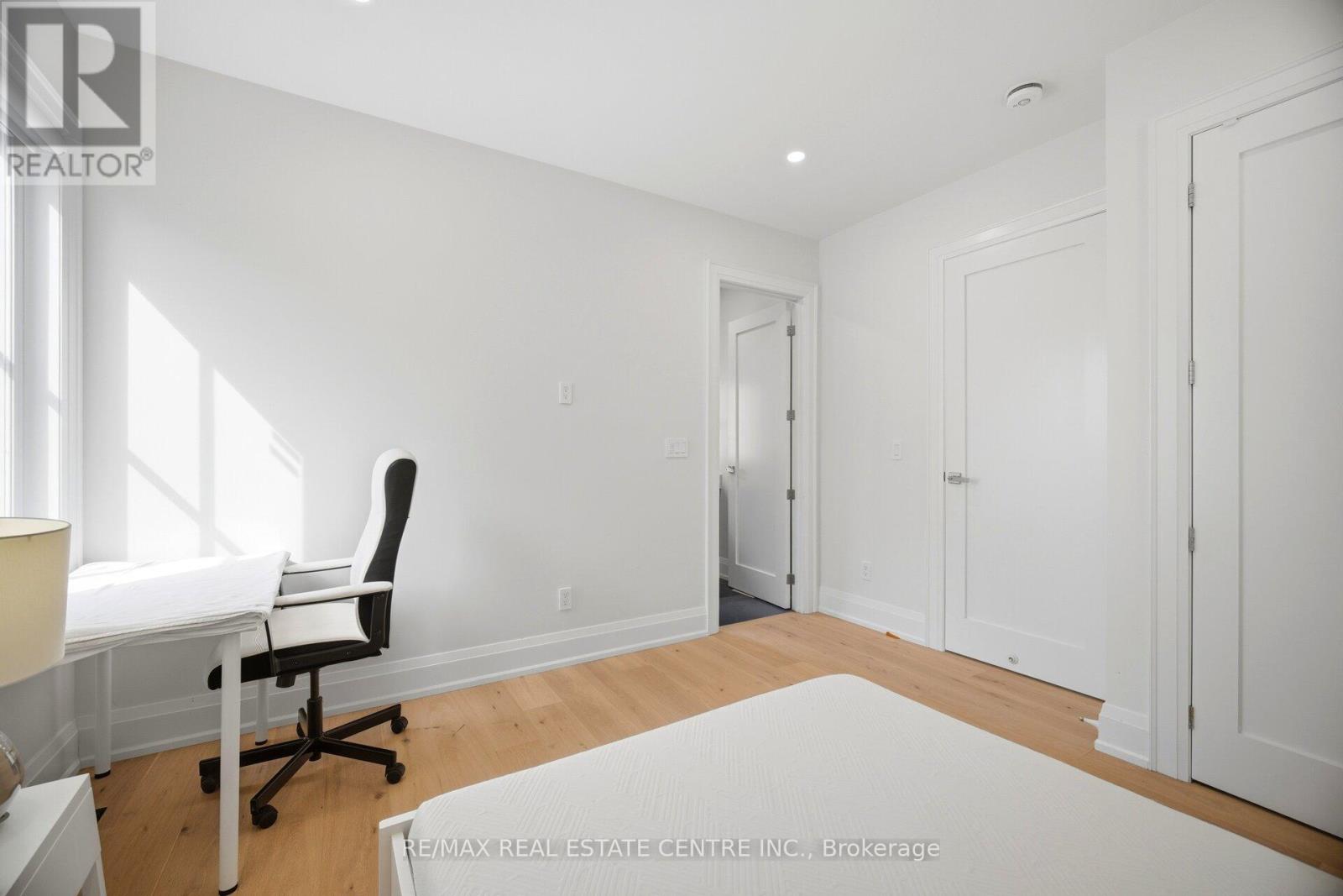 2450 Rebecca Street, Oakville, Ontario  L6L 2B2 - Photo 35 - W13464322