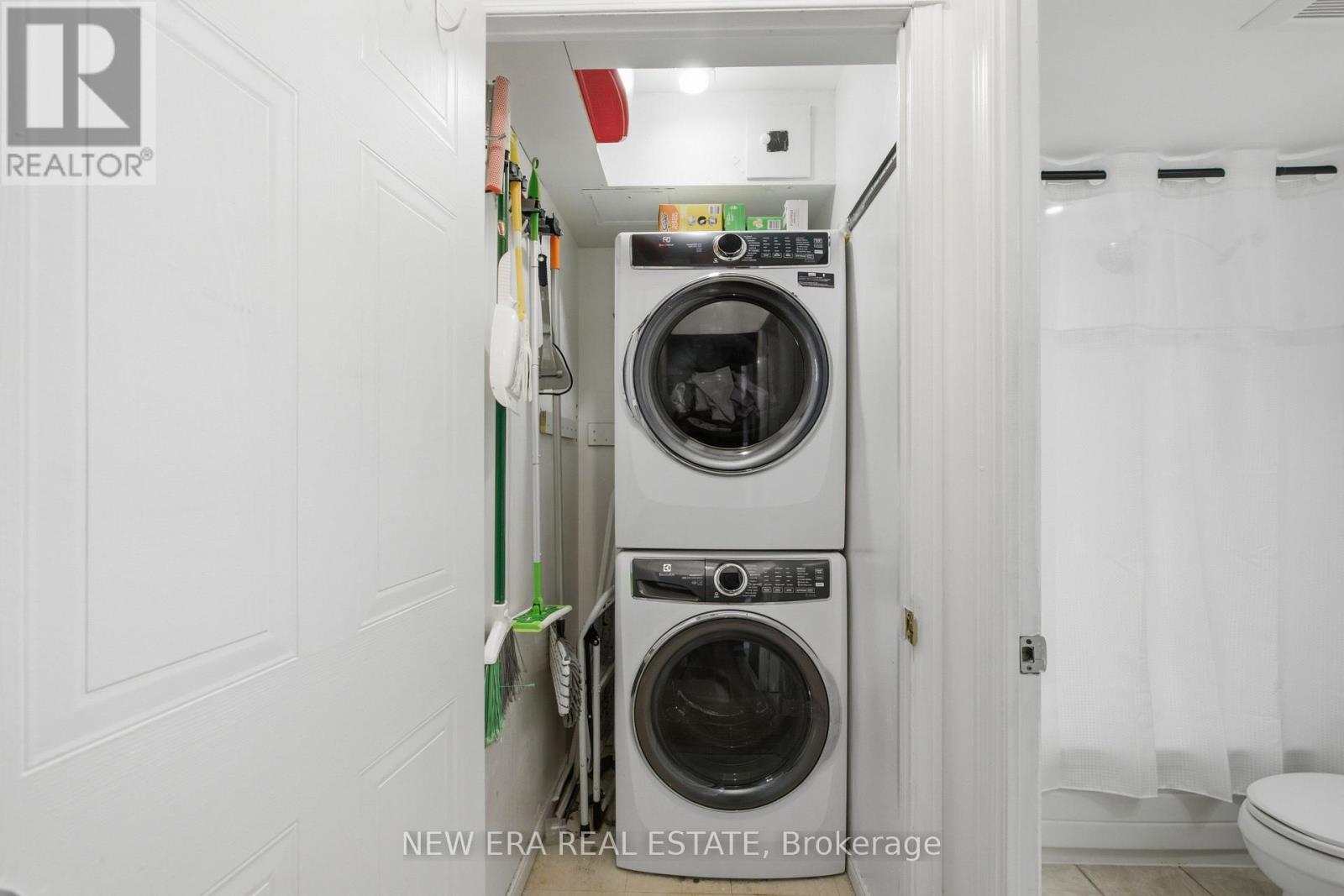 301 - 135 Hillcrest Avenue, Mississauga, Ontario L5B 4B1 - Photo 12 - W13464362