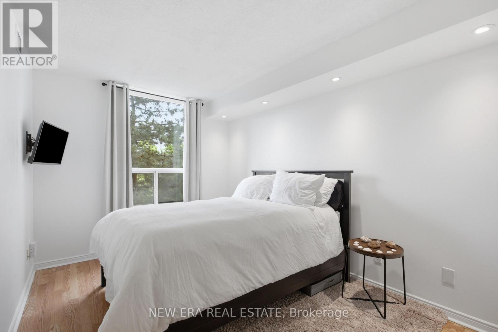 301 - 135 Hillcrest Avenue, Mississauga, Ontario L5B 4B1 - Photo 25 - W13464362
