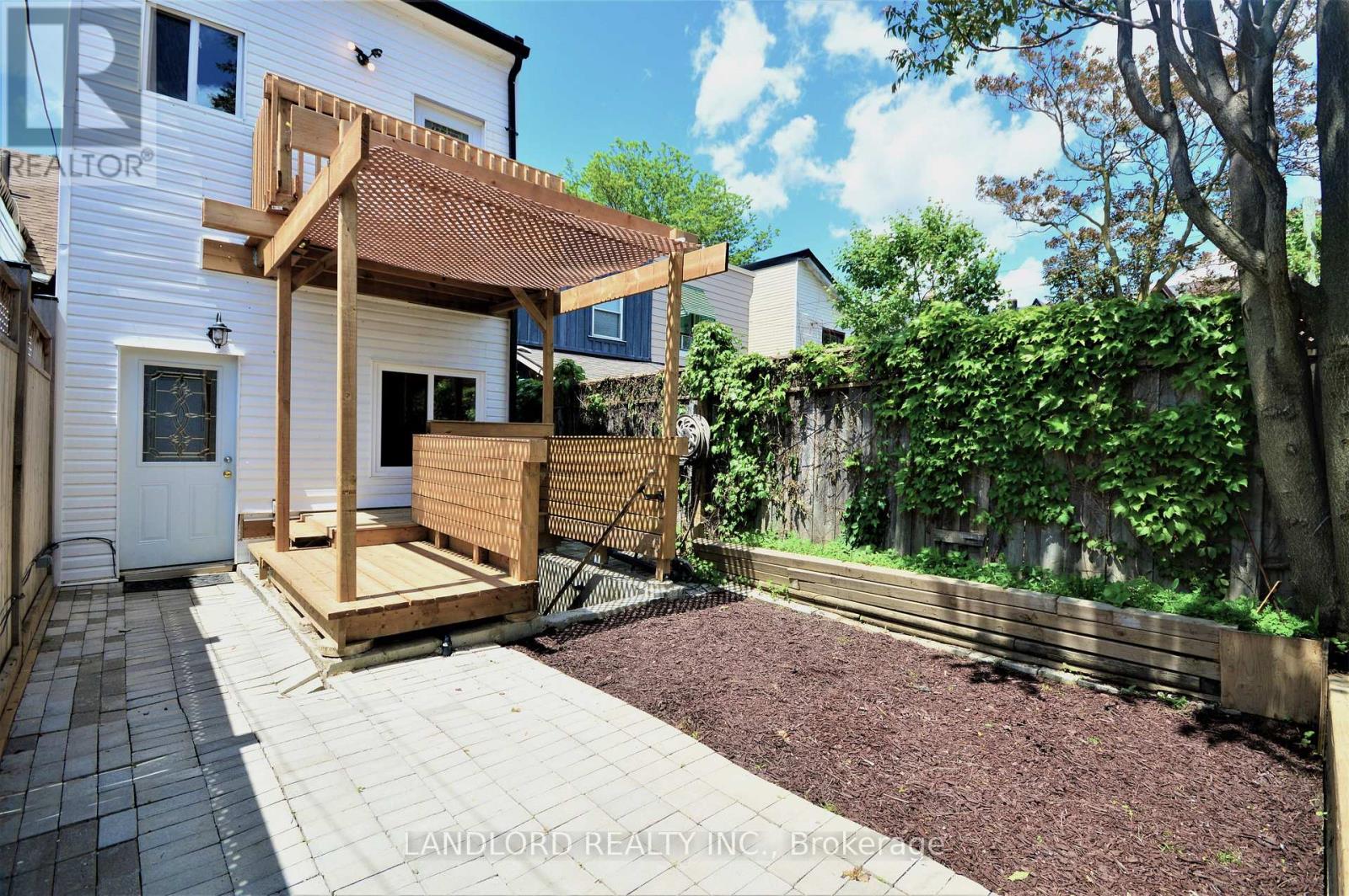 2nd Fl - 25 Miller Street, Toronto, Ontario  M6N 2Z6 - Photo 11 - W13464378