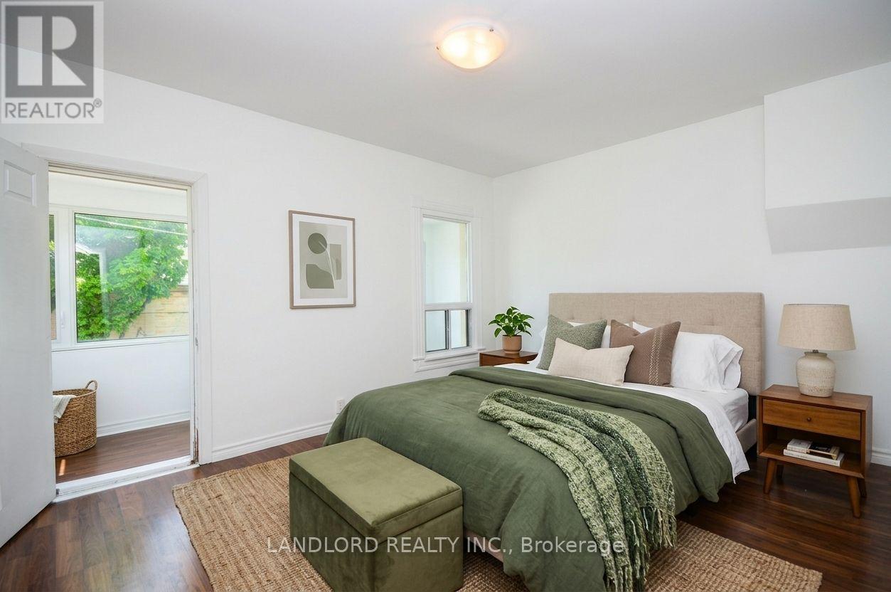 2nd Fl - 25 Miller Street, Toronto, Ontario  M6N 2Z6 - Photo 7 - W13464378