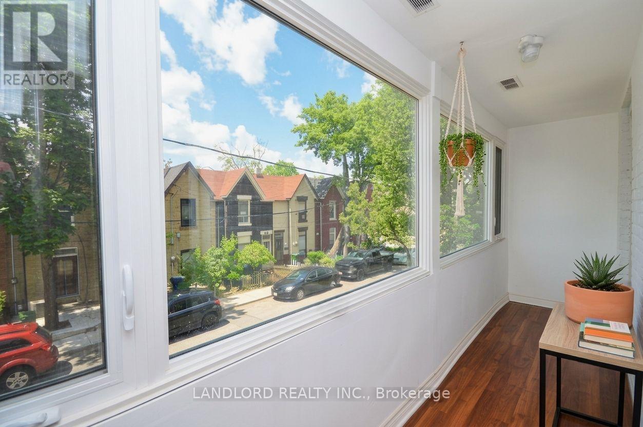 2nd Fl - 25 Miller Street, Toronto, Ontario  M6N 2Z6 - Photo 8 - W13464378