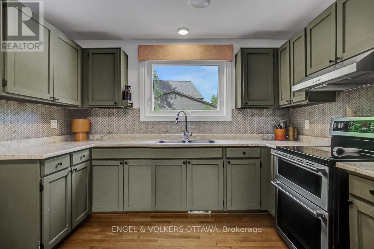 516 Buchanan Crescent, Ottawa, Ontario  K1J 7X9 - Photo 17 - X13464434