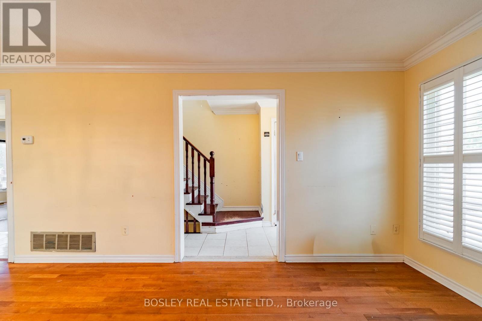 6 Floribunda Crescent, Brampton, Ontario  L6T 4S1 - Photo 7 - W13464436