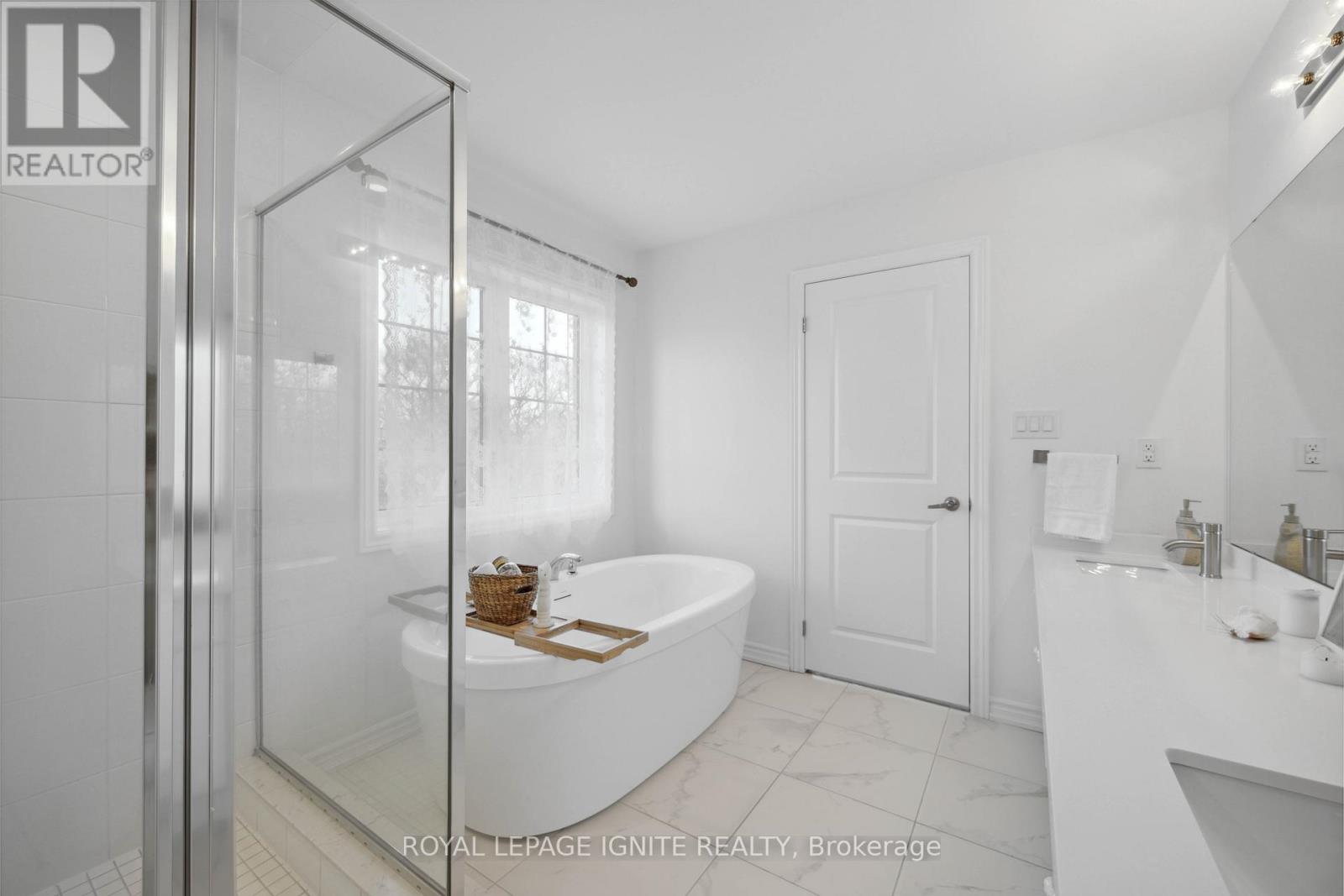 43 Swordfish Drive, Whitby, Ontario  L1P 0K7 - Photo 32 - E13426128