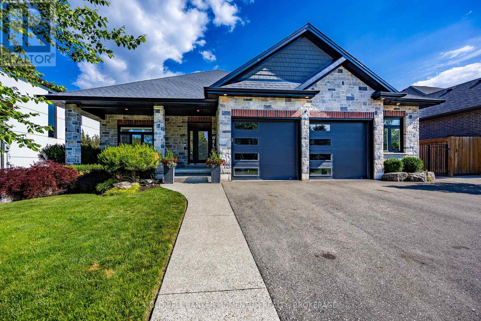 139 New Lakeshore Road