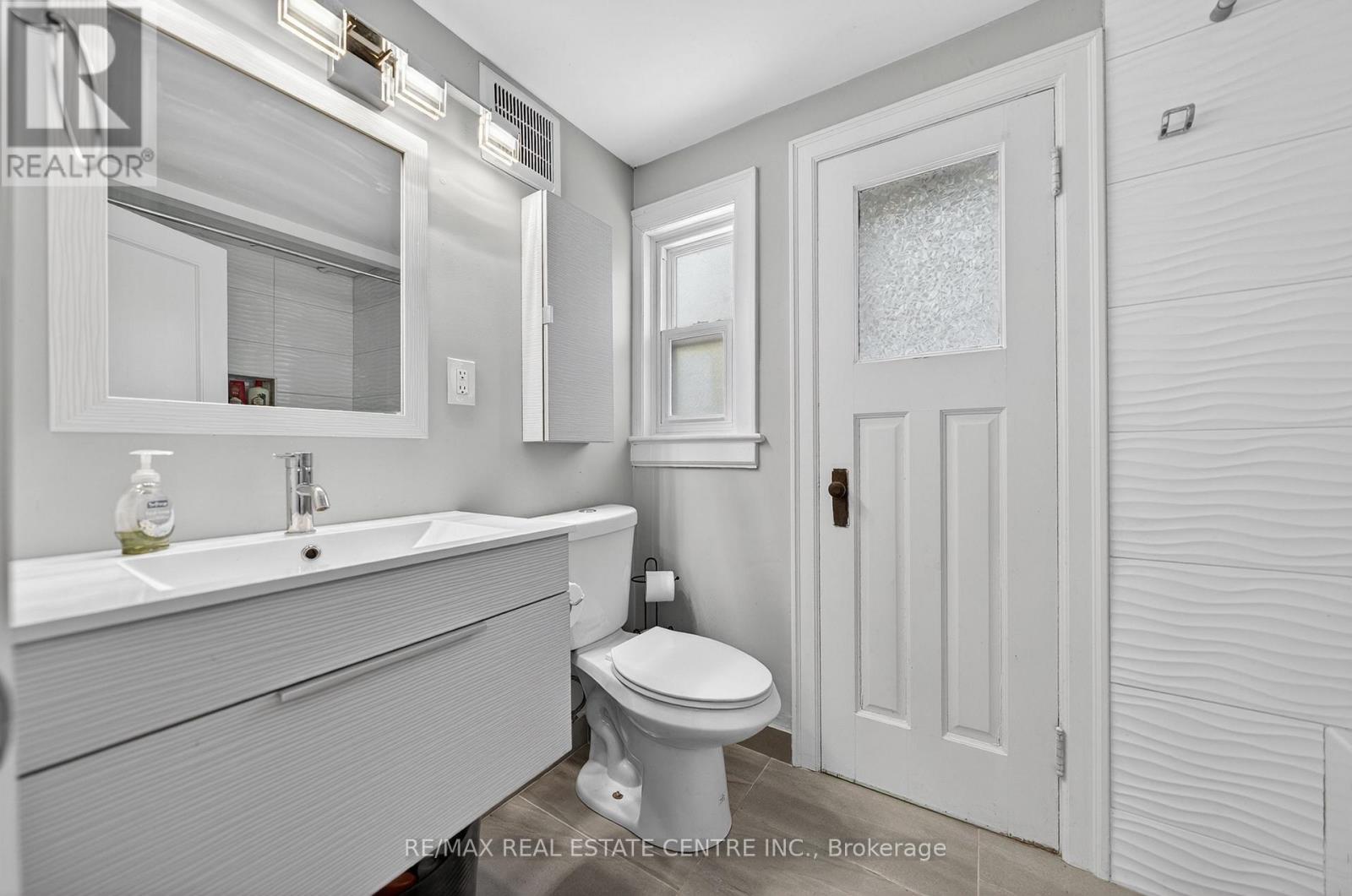 154 Bridgeport Road E, Waterloo, Ontario  N2J 2K4 - Photo 23 - X13464128