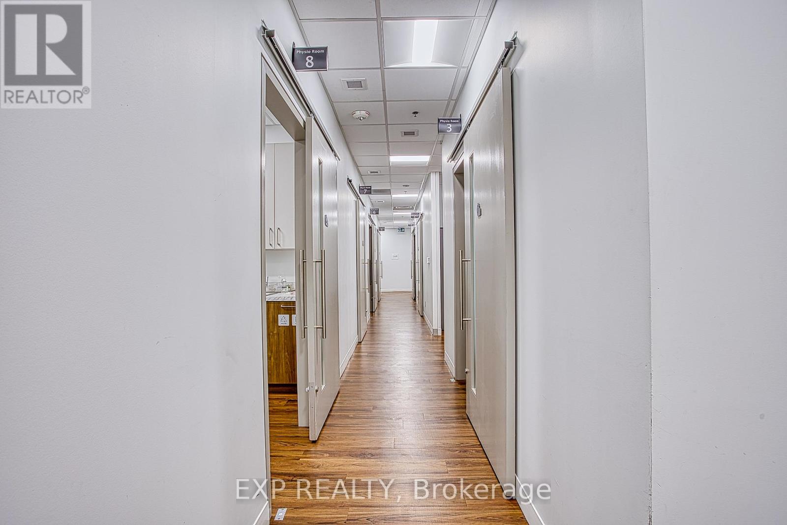 1 Ll - 150 Main Street W, Hamilton, Ontario L8P 1H8 - Photo 38 - X13464200