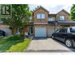 10 CADHAM BOULEVARD, Hamilton, Ontario