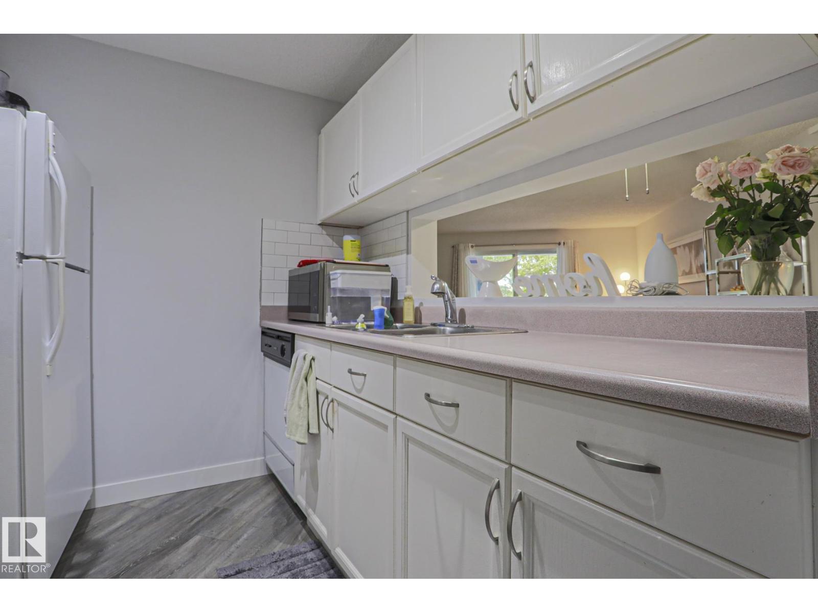 #233 2520 50 St Nw, Edmonton, Alberta  T6L 7A6 - Photo 3 - E4492347