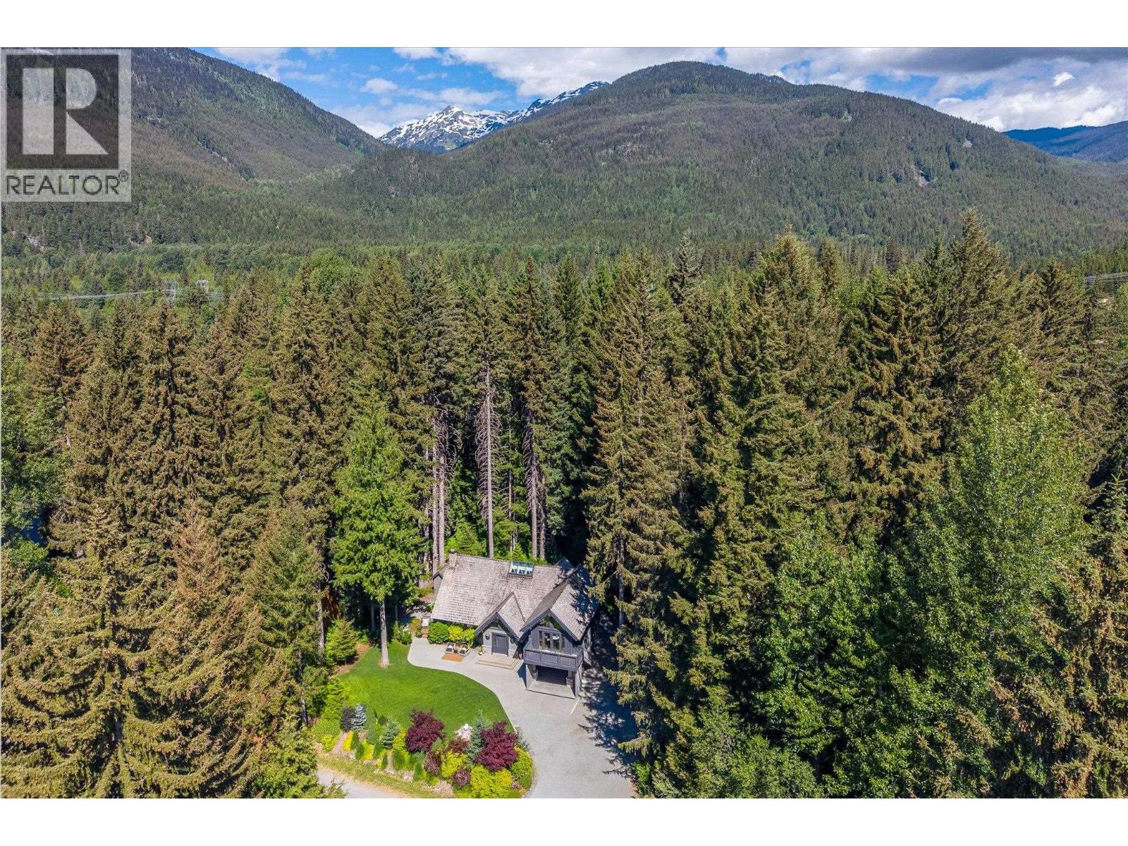 6725 Crabapple Drive, Whistler, British Columbia  V8E 0C5 - Photo 30 - R3101803