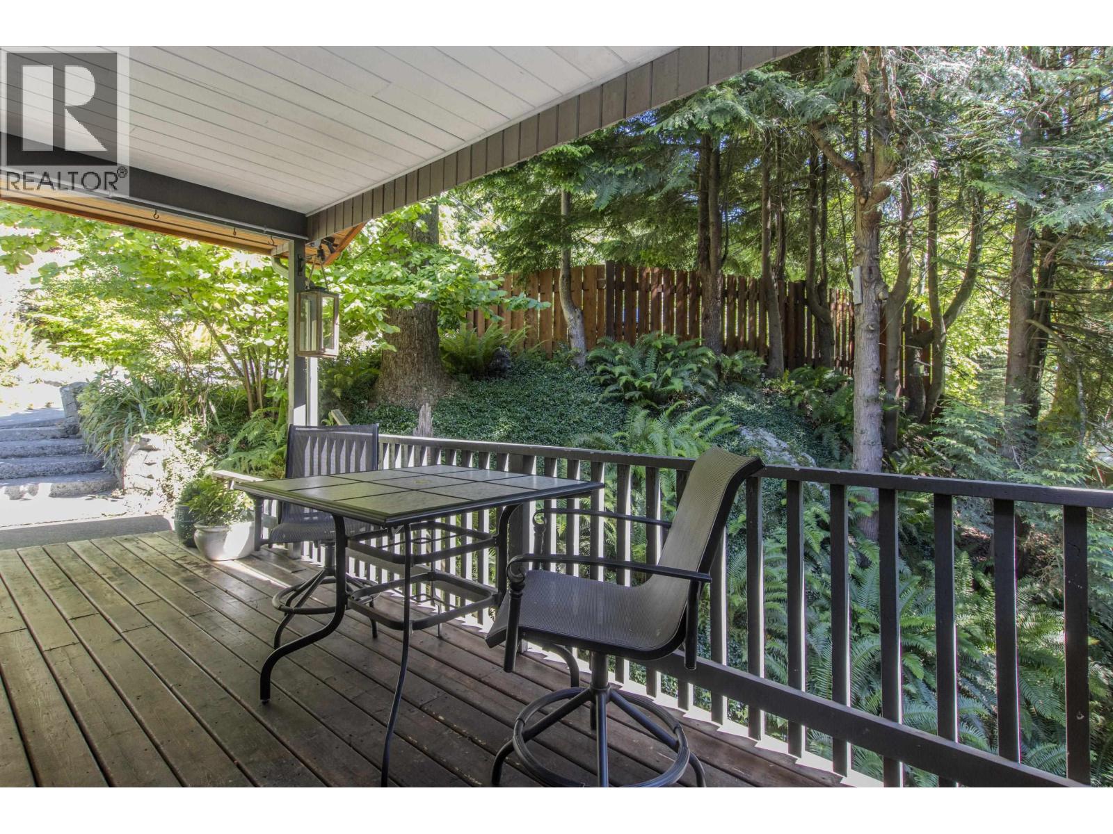 40102 Skyline Place, Squamish, British Columbia  V0N 1T0 - Photo 11 - R3137647