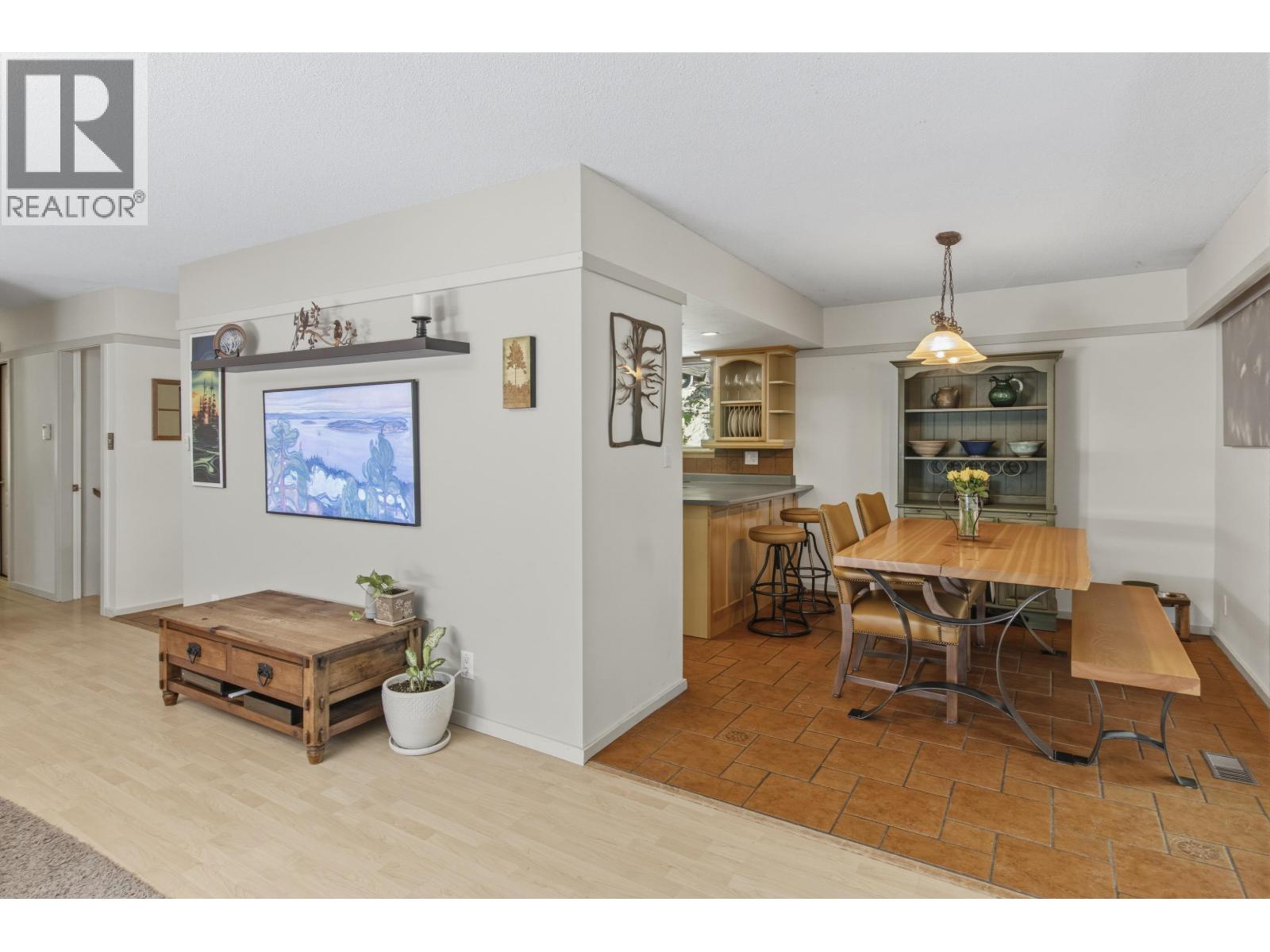 40102 Skyline Place, Squamish, British Columbia  V0N 1T0 - Photo 9 - R3137647