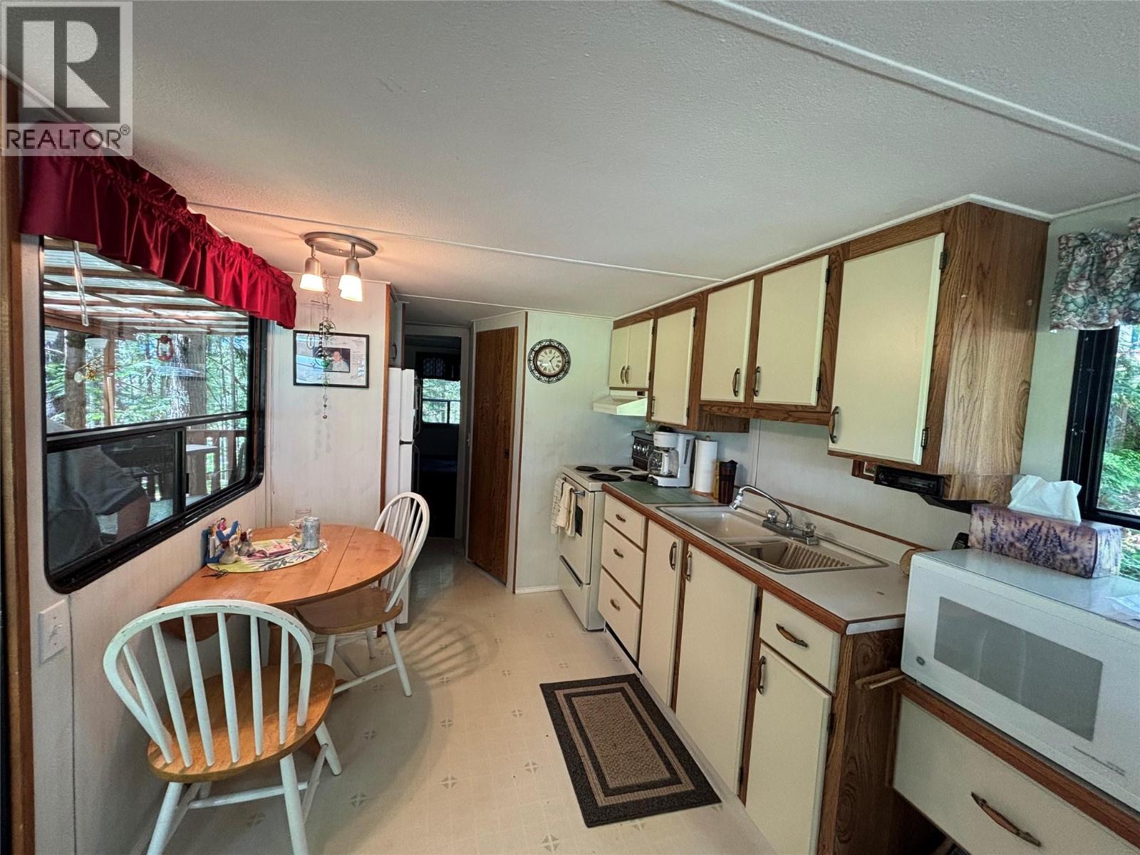100 Dolly Varden Road Lot# 12, Mabel Lake, British Columbia  V0E 1V5 - Photo 11 - 10391615