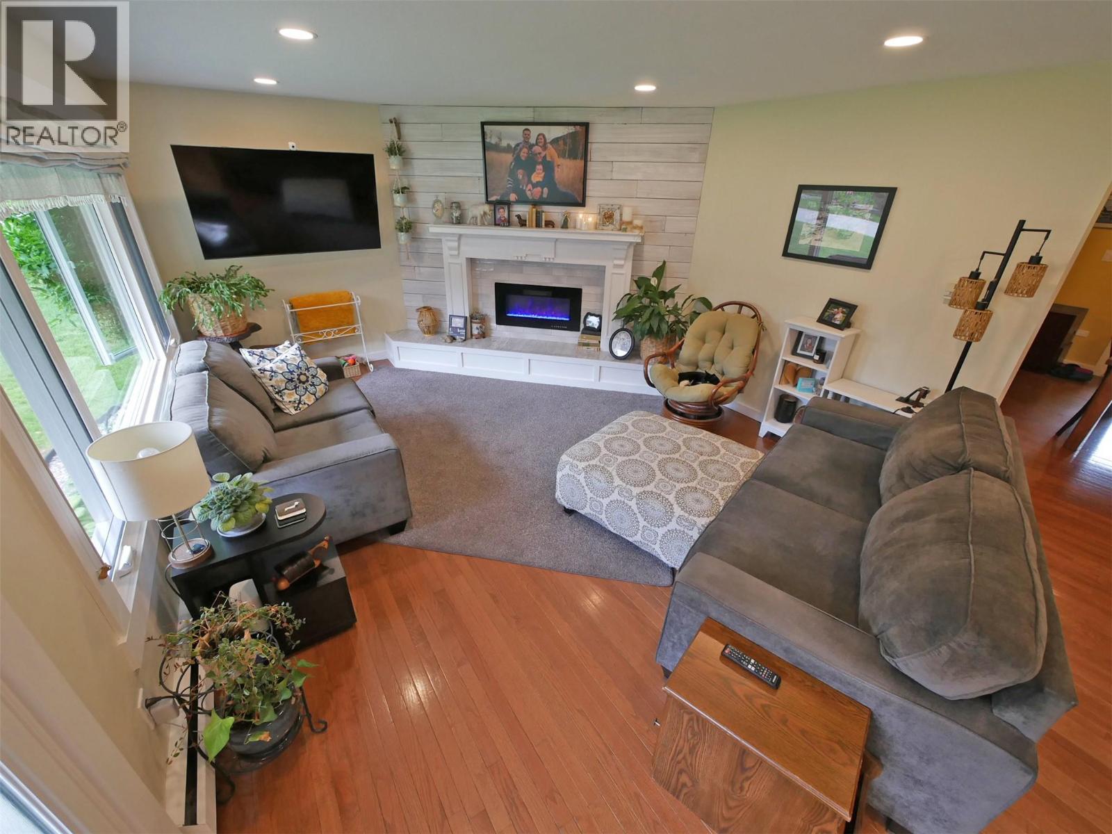 800 21st Street, Castlegar, British Columbia  V1N 2N3 - Photo 28 - 10391880