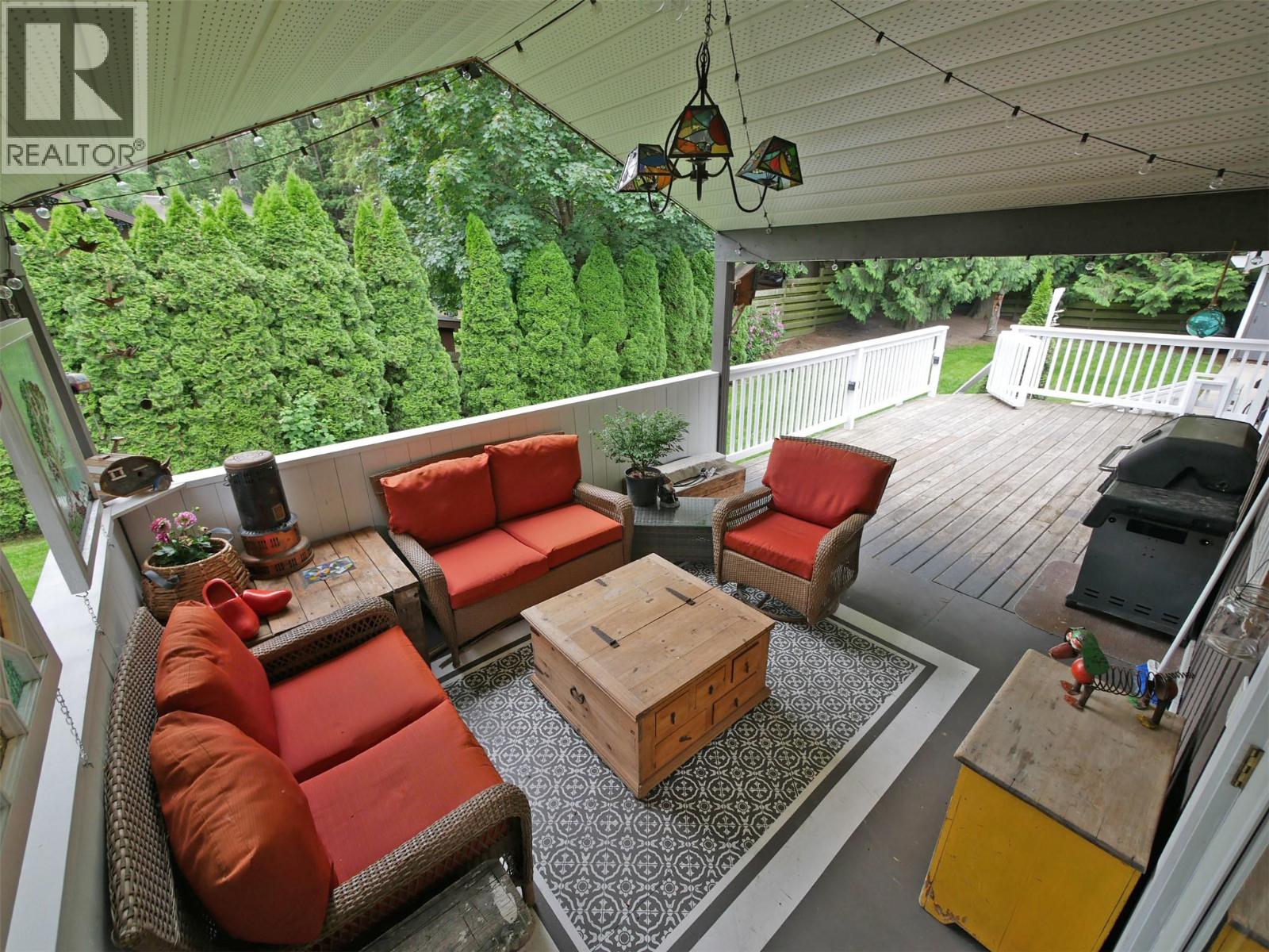 800 21st Street, Castlegar, British Columbia  V1N 2N3 - Photo 14 - 10391880