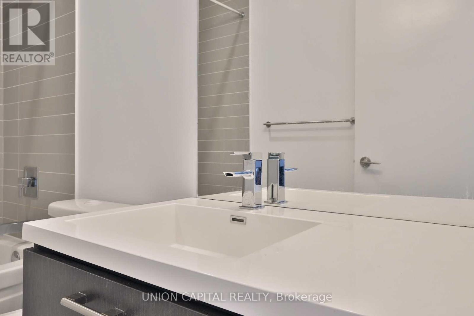 1909 - 87 Peter Street, Toronto, Ontario  M5V 0P1 - Photo 8 - C13464398