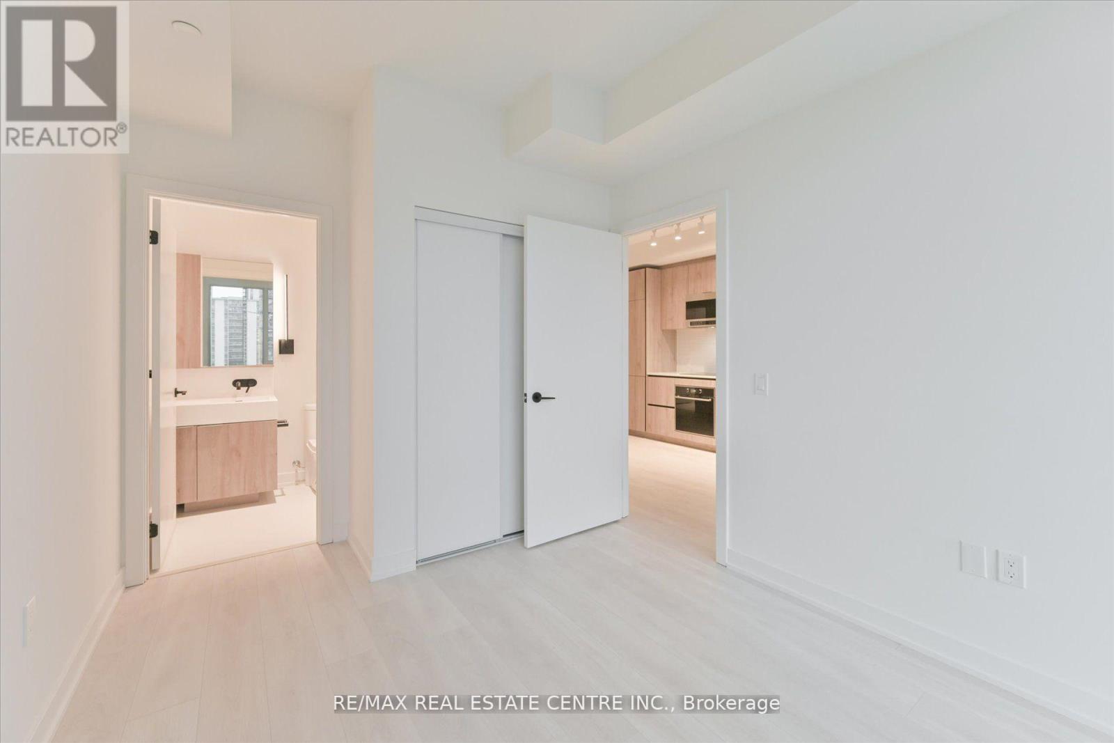 1406 - 117 Broadway Avenue, Toronto, Ontario  M4P 1V3 - Photo 11 - C13464456