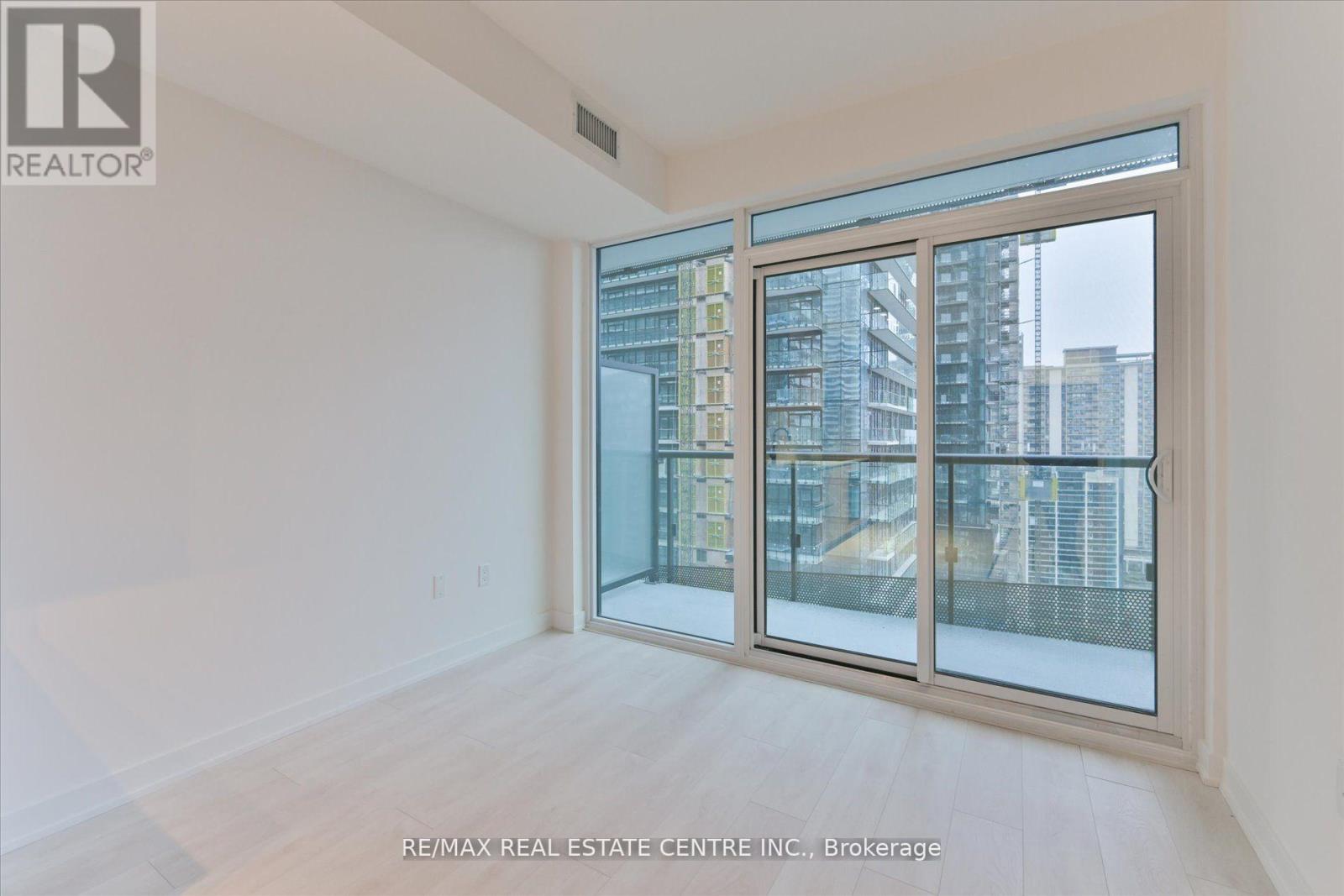 1406 - 117 Broadway Avenue, Toronto, Ontario  M4P 1V3 - Photo 8 - C13464456