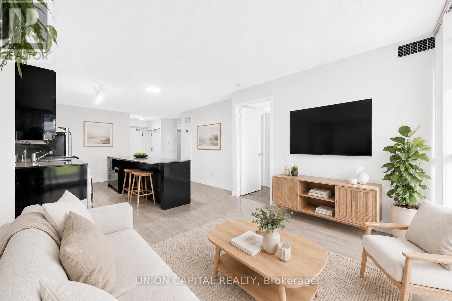 315 - 15 Singer Court, Toronto, Ontario  M2K 0B1 - Photo 2 - C13464466