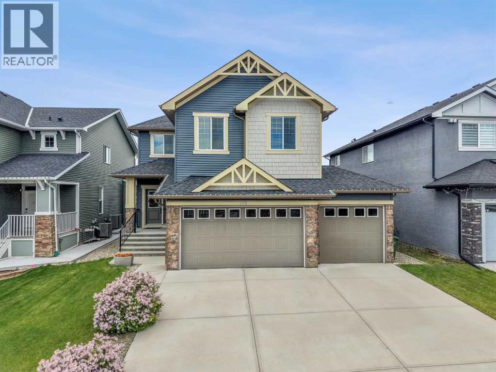 237 Kinniburgh Way, Chestermere, Alberta  T1X 0R9 - Photo 2 - A2322513