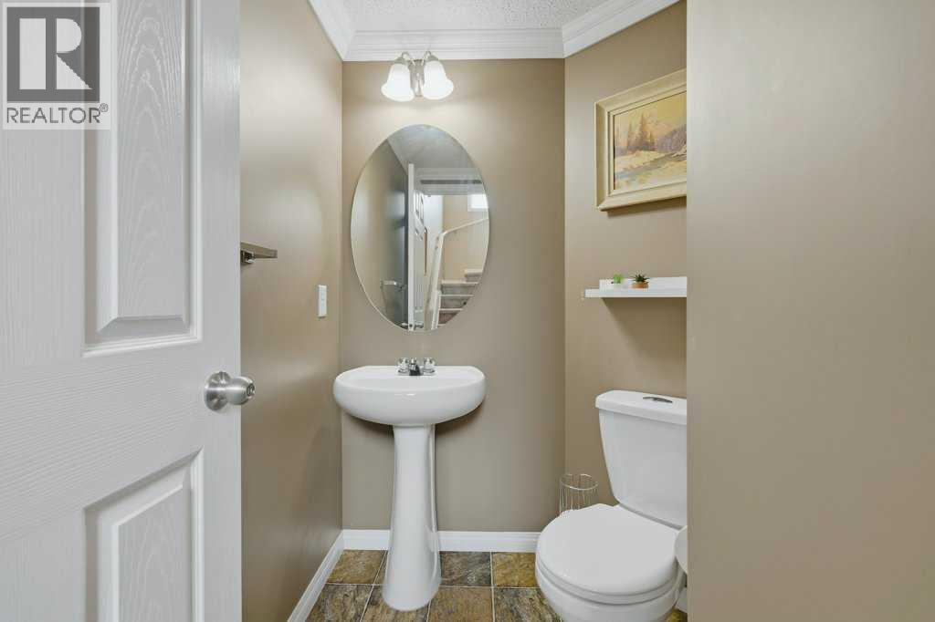 358 Prestwick Circle Se, Calgary, Alberta  T2Z 4P4 - Photo 11 - A2322490