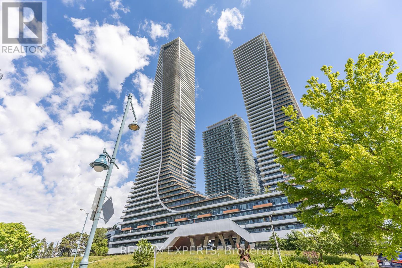1215 - 30 Shore Breeze Drive, Toronto, Ontario  M8V 1A1 - Photo 2 - W13464452