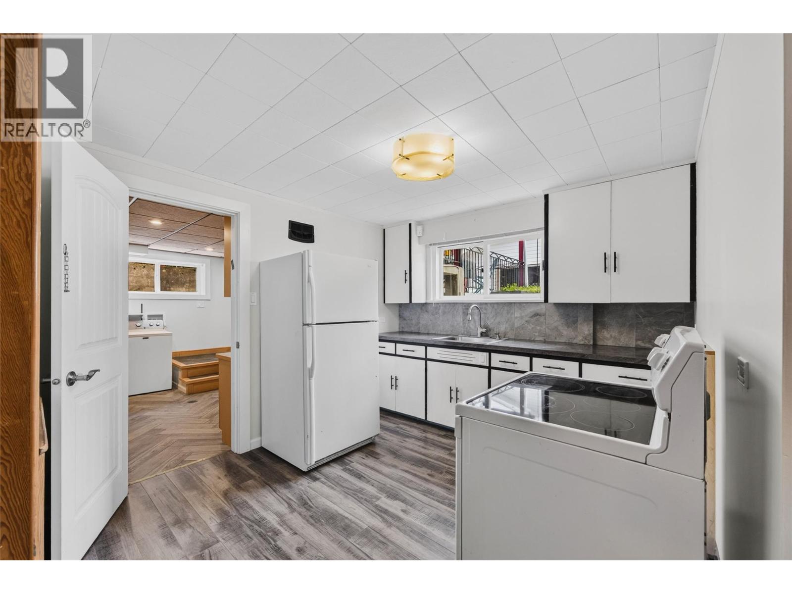 815 Tenth Street, Nelson, British Columbia  V1L 3C6 - Photo 31 - 10391936