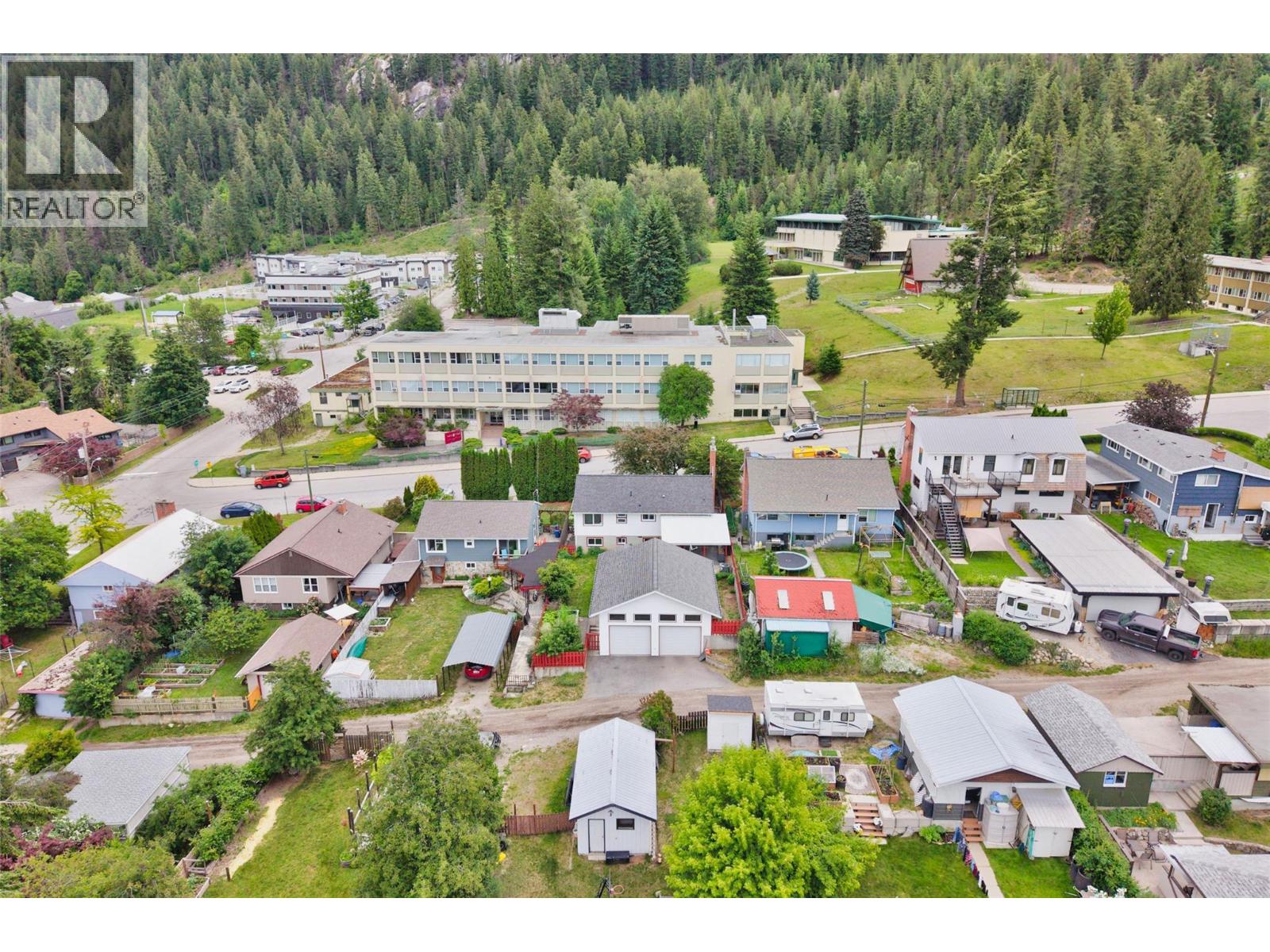 815 Tenth Street, Nelson, British Columbia  V1L 3C6 - Photo 47 - 10391936