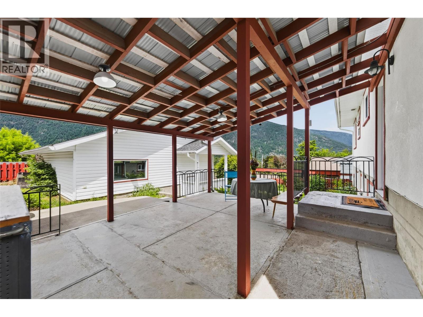 815 Tenth Street, Nelson, British Columbia  V1L 3C6 - Photo 59 - 10391936