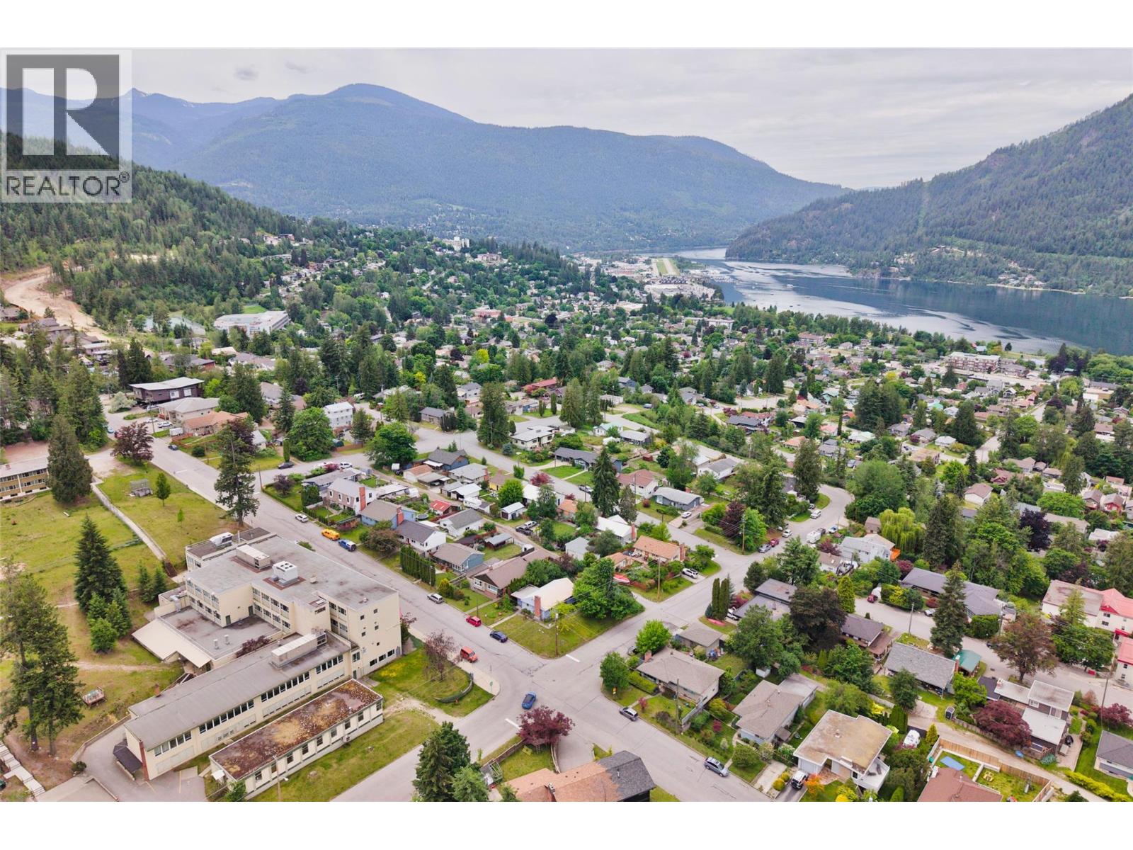 815 Tenth Street, Nelson, British Columbia  V1L 3C6 - Photo 49 - 10391936