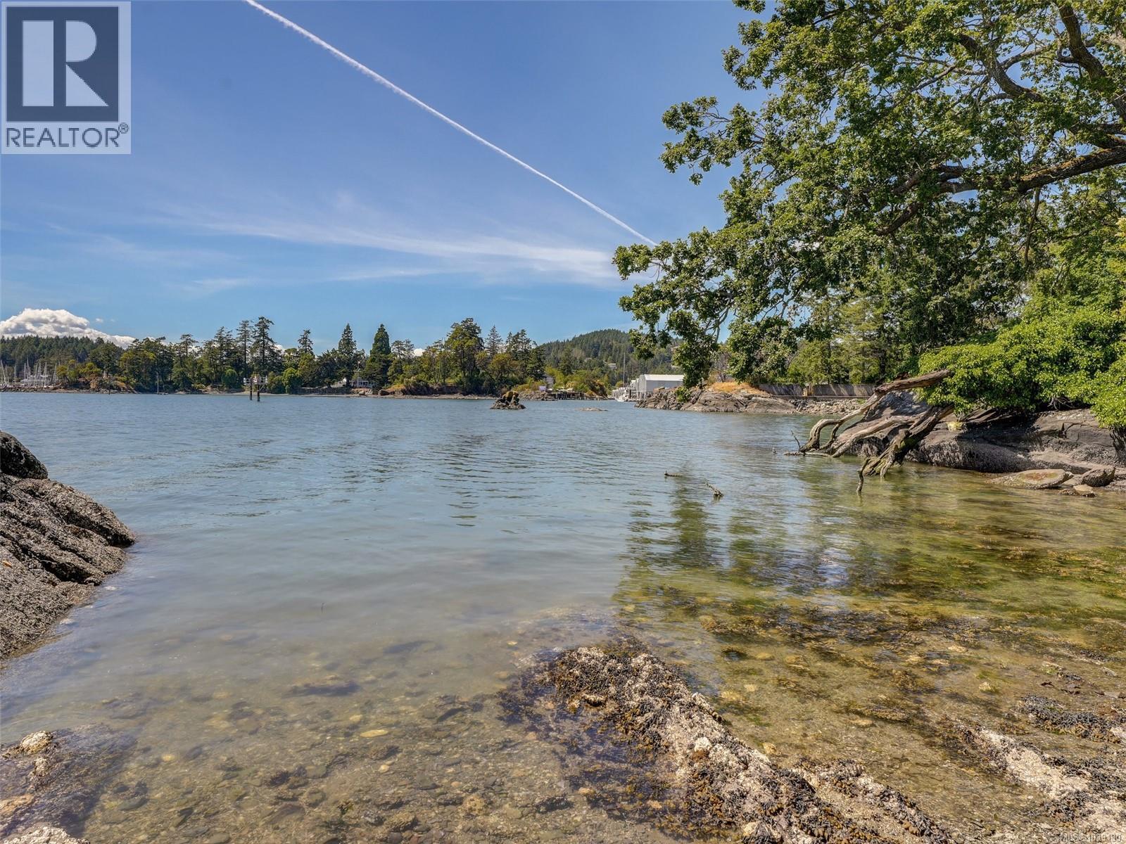 10814 Beach Rd, North Saanich, British Columbia  V8L 5H6 - Photo 10 - 1039130