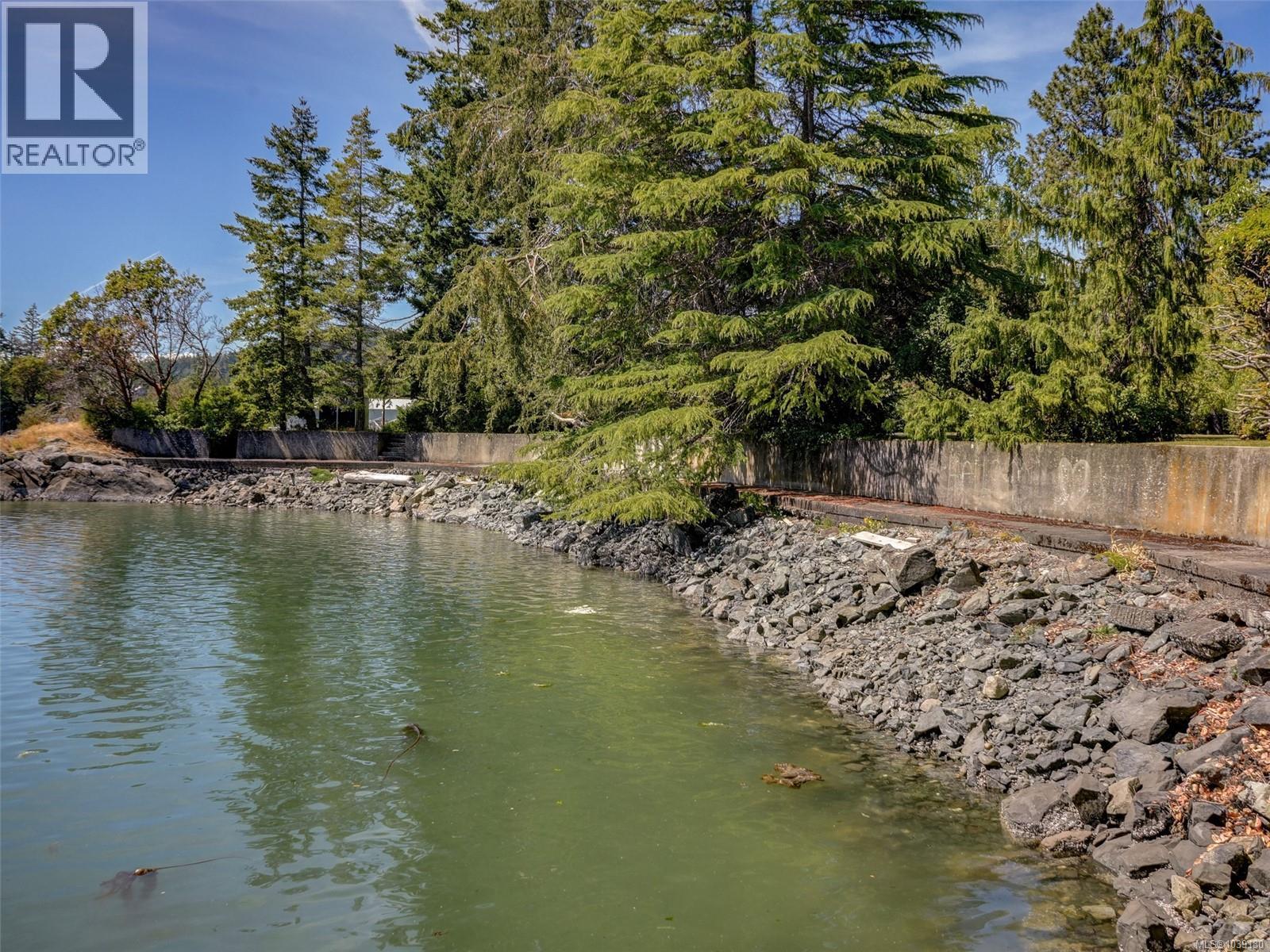 10814 Beach Rd, North Saanich, British Columbia  V8L 5H6 - Photo 11 - 1039130
