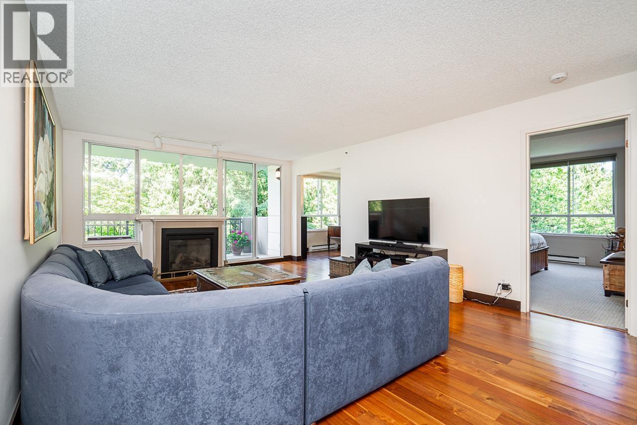 904 545 Austin Avenue, Coquitlam, British Columbia  V3K 6R4 - Photo 9 - R3137171