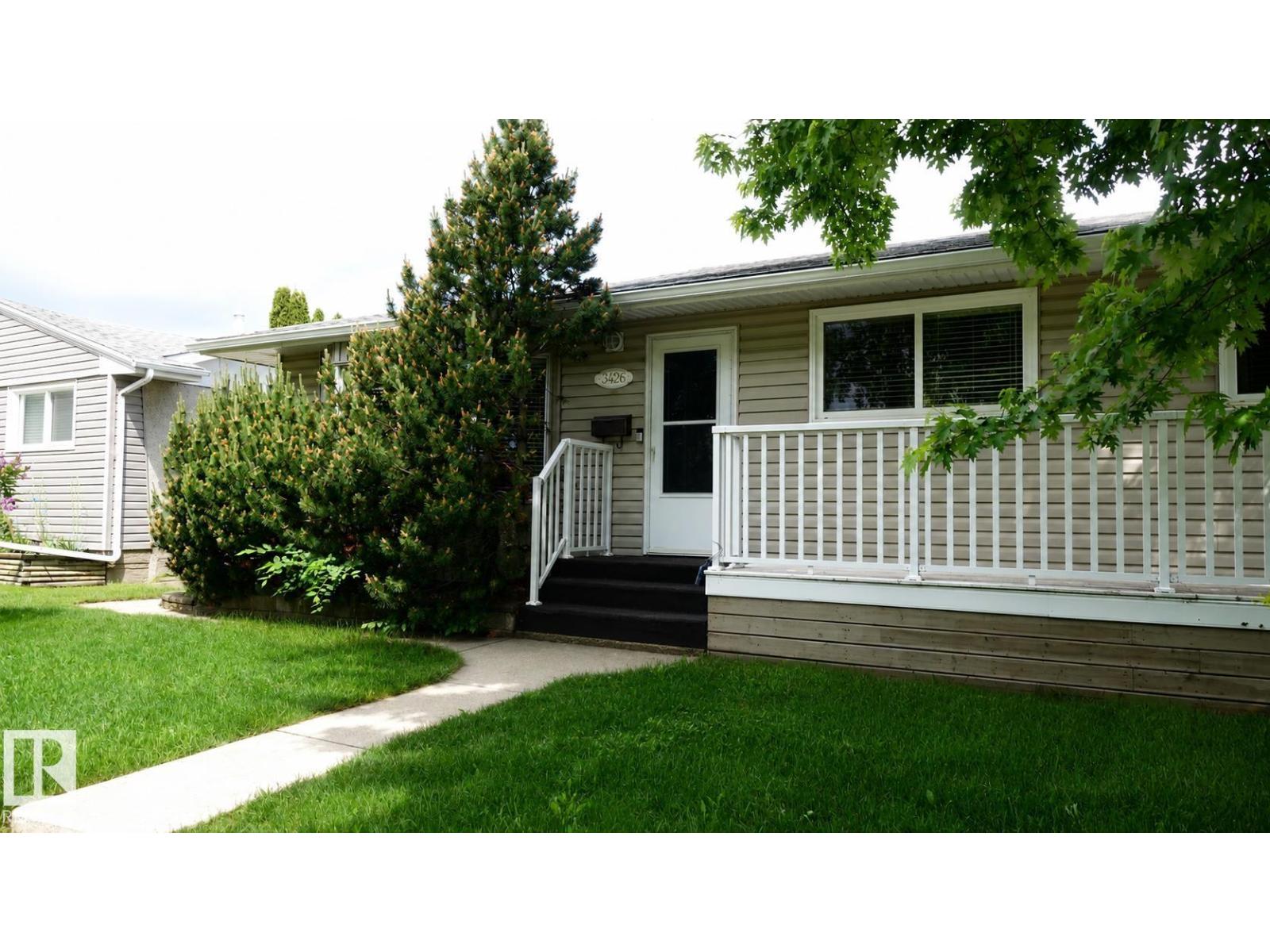 3426 120 Av NW, Edmonton, Alberta  T5W 1K2 - Photo 3 - E4490379