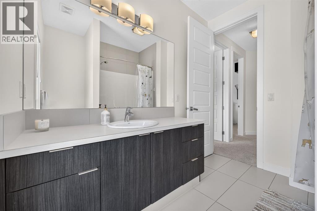 60 Tremblant Terrace Sw, Calgary, Alberta  T3H 0B9 - Photo 27 - A2322341