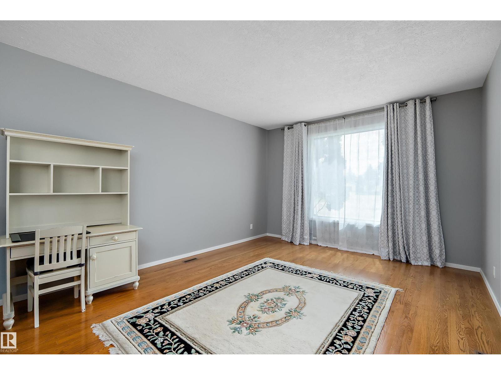 10952 34a Av NW, Edmonton, Alberta  T6J 2V1 - Photo 12 - E4494489