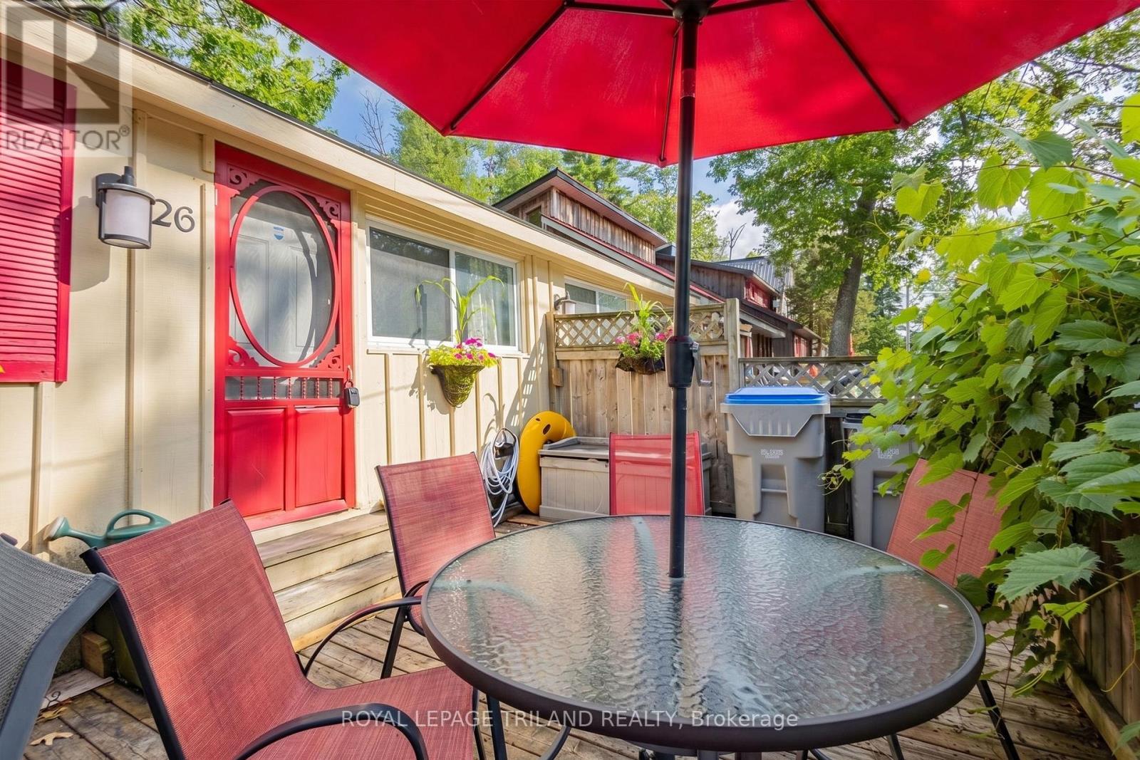 26 Elmwood Avenue, Lambton Shores, Ontario  N0M 1T0 - Photo 37 - X13464532