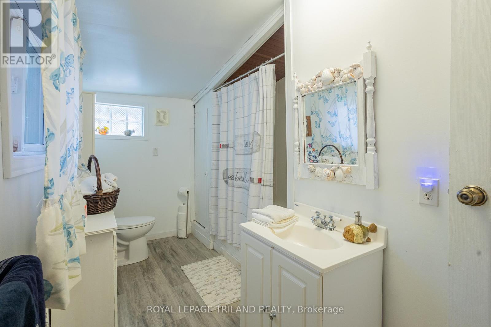 26 Elmwood Avenue, Lambton Shores, Ontario  N0M 1T0 - Photo 30 - X13464532