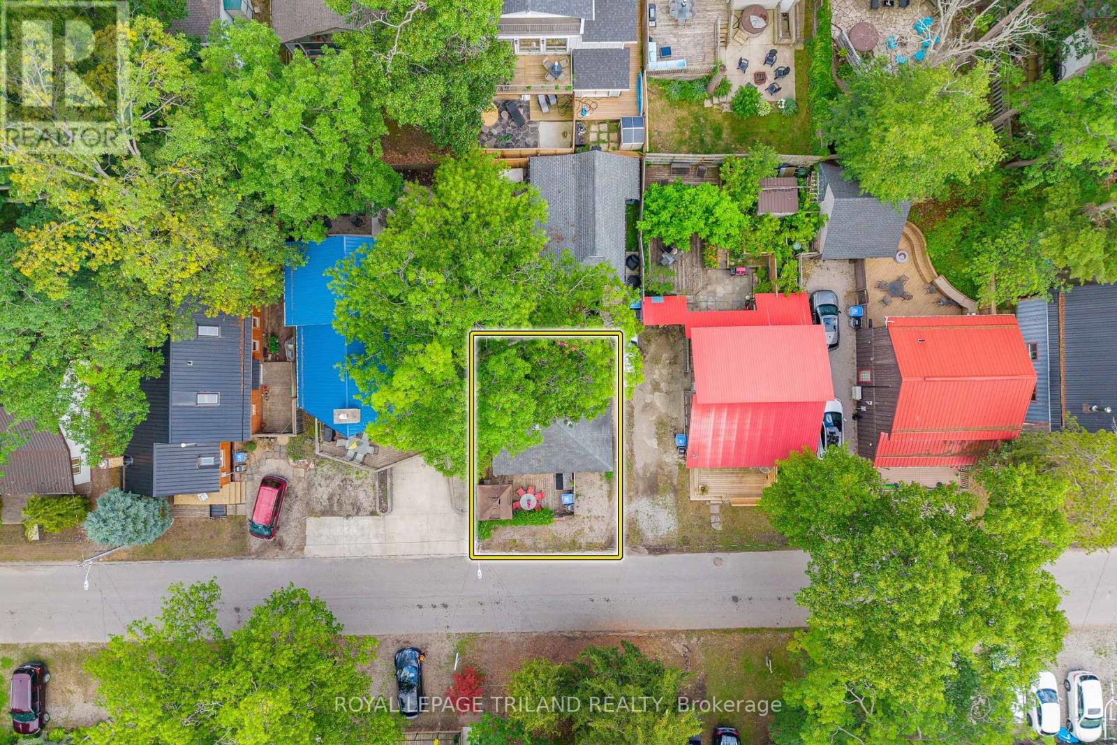 26 Elmwood Avenue, Lambton Shores, Ontario  N0M 1T0 - Photo 38 - X13464532