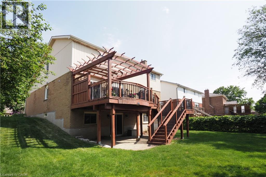 32 Notchwood Court, Kitchener, Ontario  N2A 3L6 - Photo 38 - 40838355