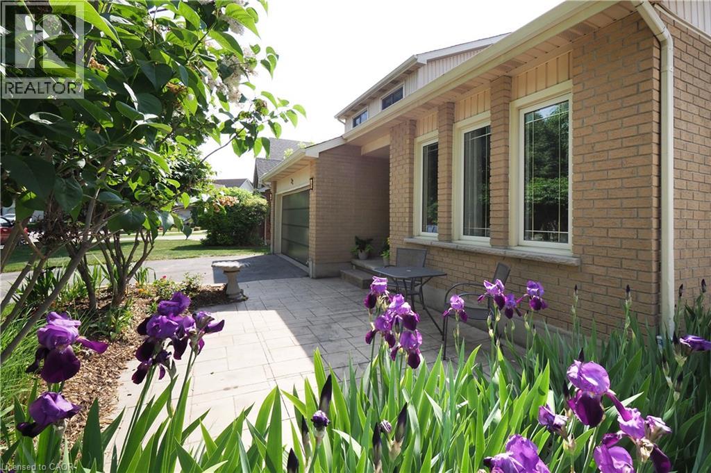 32 Notchwood Court, Kitchener, Ontario  N2A 3L6 - Photo 3 - 40838355