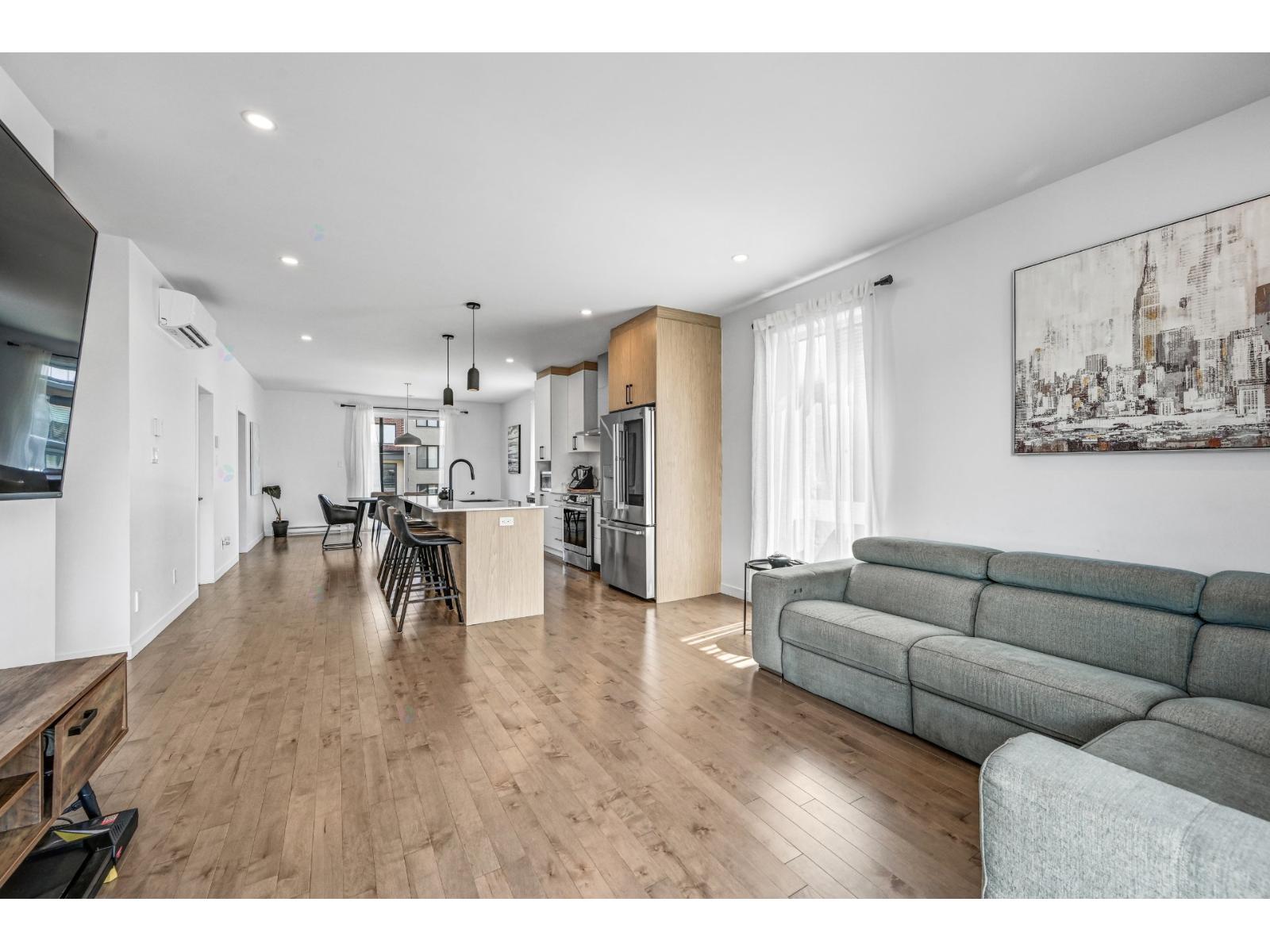 210 Rue Robert-Jones|#101 Saint-Jean-sur-Richelieu Quebec Canada J2X0E3 4