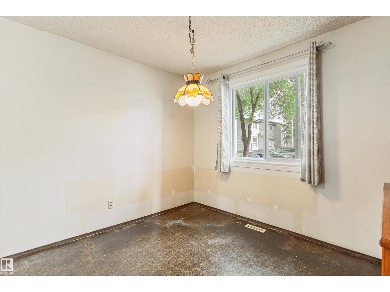 13828 24 St Nw, Edmonton, Alberta  T5Y 1B6 - Photo 12 - E4494492