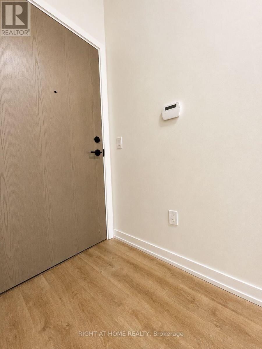 107 - 2300 St Clair Avenue W, Toronto, Ontario  M6N 1K8 - Photo 18 - W13464564
