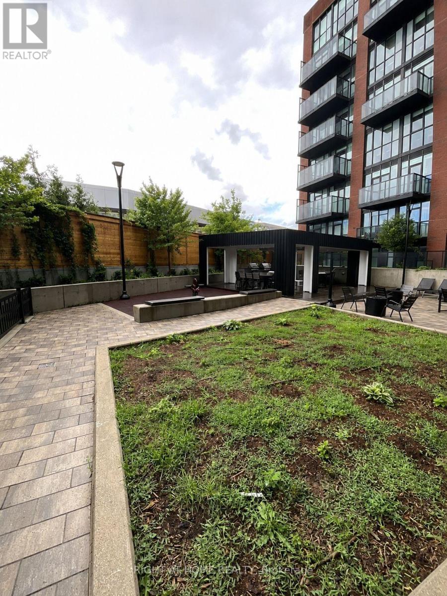 107 - 2300 St Clair Avenue W, Toronto, Ontario  M6N 1K8 - Photo 37 - W13464564