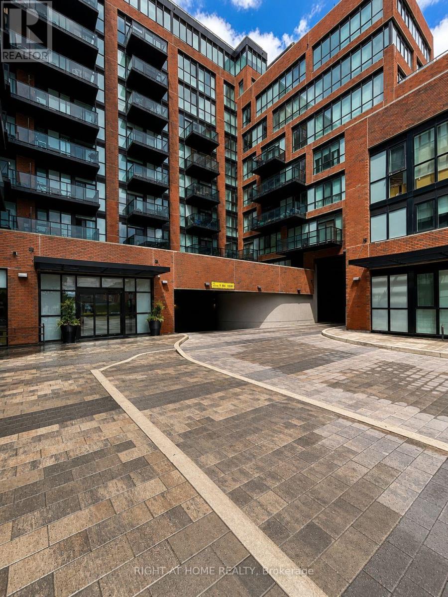 107 - 2300 St Clair Avenue W, Toronto, Ontario  M6N 1K8 - Photo 46 - W13464564