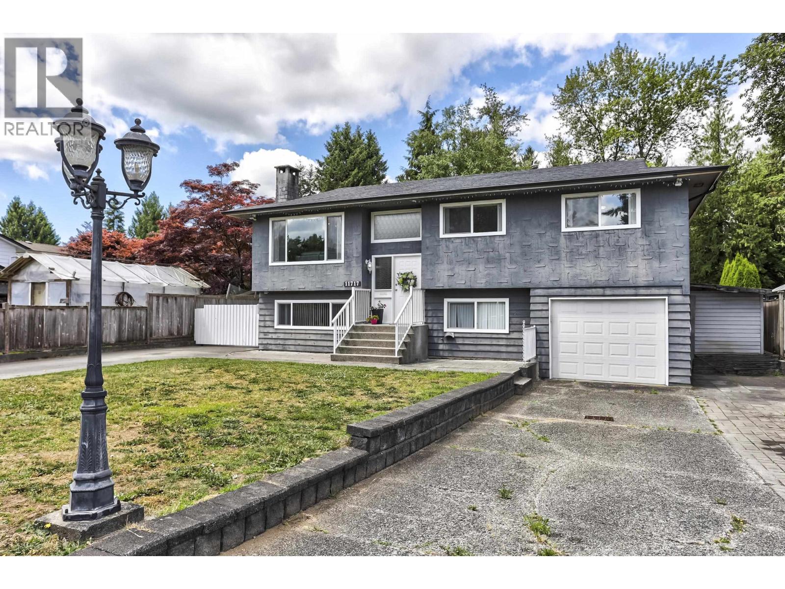 11717 209 STREET, maple ridge, British Columbia