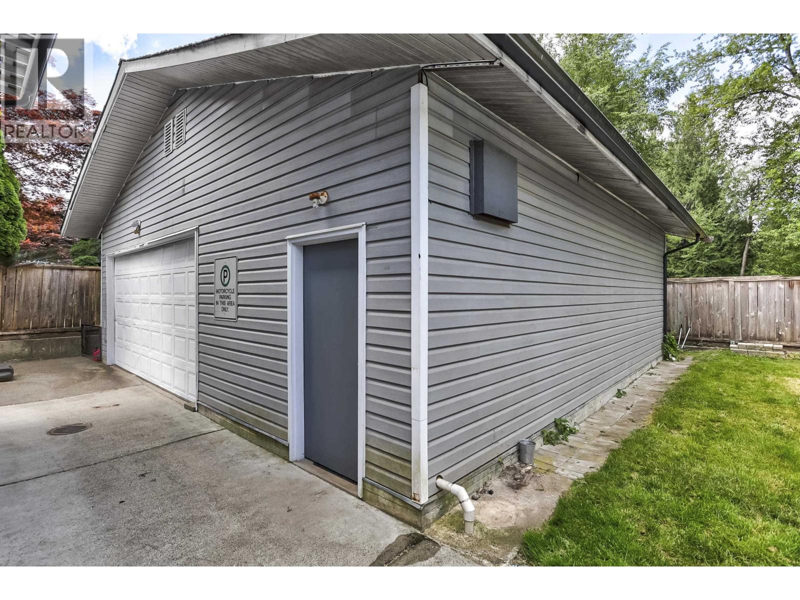 11717 209 Street, Maple Ridge, British Columbia  V2X 7S6 - Photo 18 - R3137683